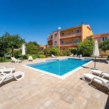 Bonex-9 By Interhome